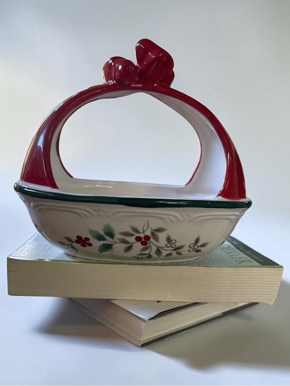 Pfaltzgraff Red and White Ceramic Holiday Basket with Green Trim